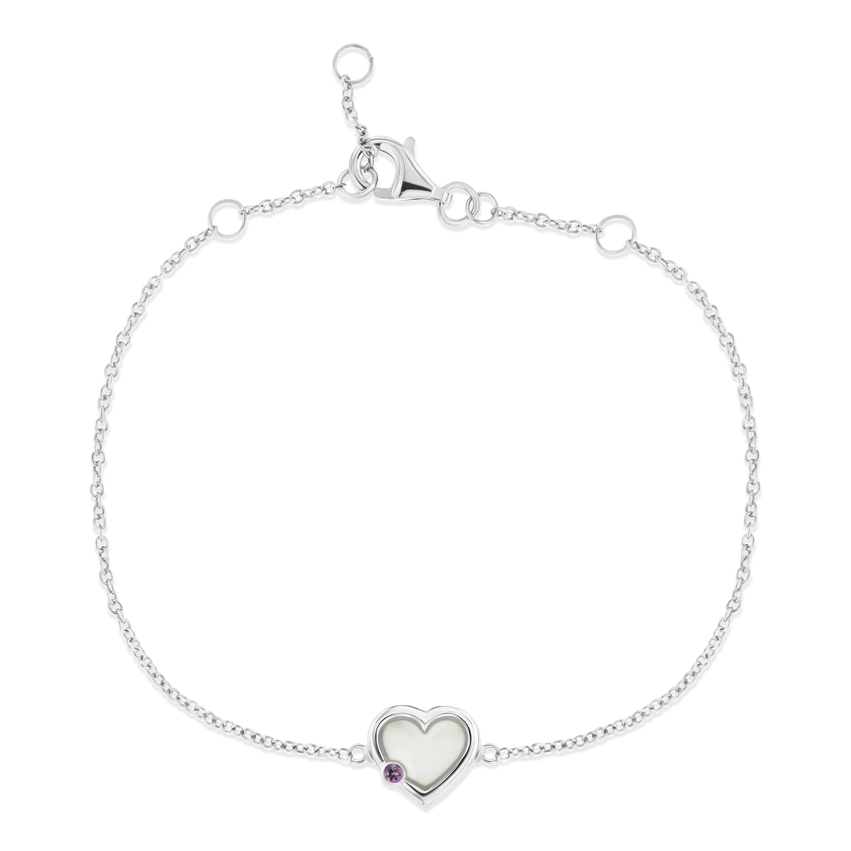 Silbernes Armband mit herzförmigem Anhänger aus Muttermilch-Kunstharz und einem kleinen lila Stein.